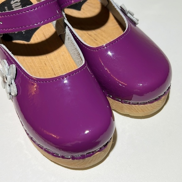 NEW Sandgrens Swedish Clogs Sz 34 Patent leather Flower - Picture 4 of 9
